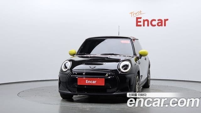 Mini Cooper Электрический (Electric) 3세대, 2023 3