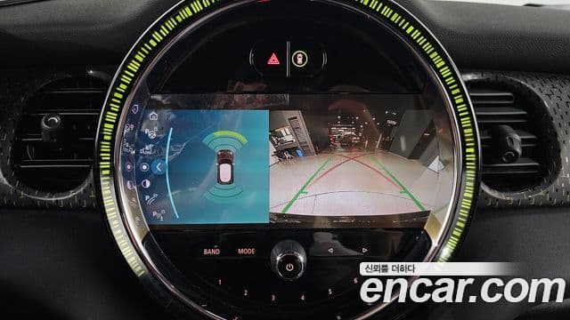 Mini Cooper Электрический (Electric) 3세대, 2023 15