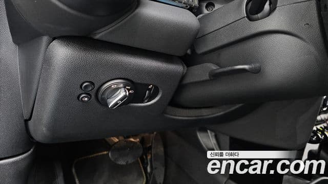 Mini Cooper Электрический (Electric) 3세대, 2023 19