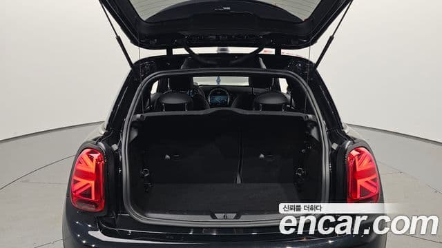 Mini Cooper Электрический (Electric) 3세대, 2023 20