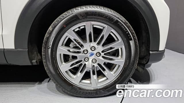 Ford Explorer 6세대 2.3 Platinum 4WD, 2025 все фото