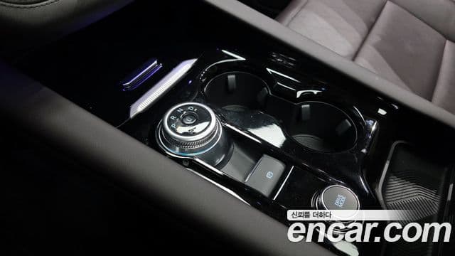 Ford Explorer 6세대 2.3 Platinum 4WD, 2025 9