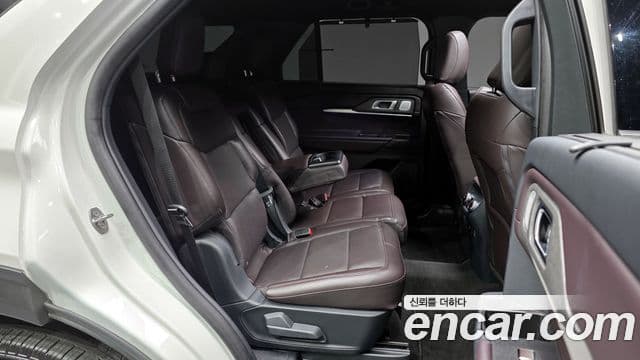 Ford Explorer 6세대 2.3 Platinum 4WD, 2025 12