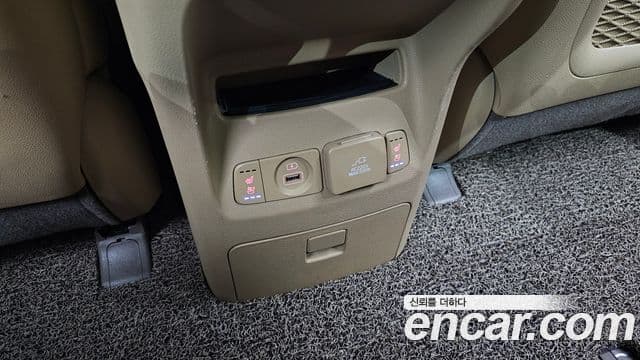 Kia The / новый New Carnival Special, 2020 18