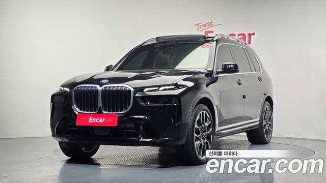 BMW X7 (G07) xDrive 40i M Sport 6인승, 2025 1