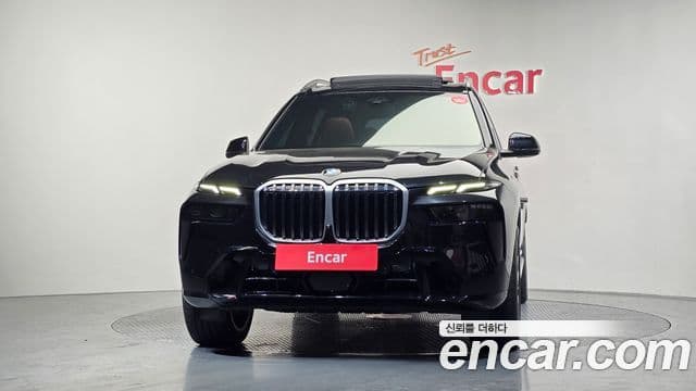 BMW X7 (G07) xDrive 40i M Sport 6인승, 2025 3