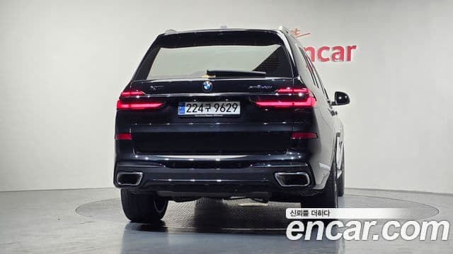 BMW X7 (G07) xDrive 40i M Sport 6인승, 2025 4