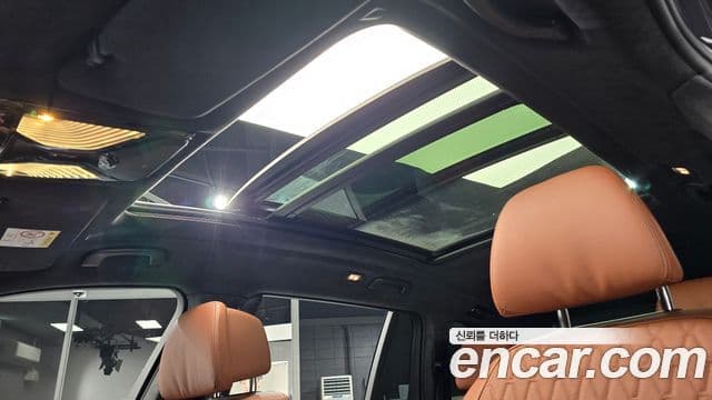 BMW X7 (G07) xDrive 40i M Sport 6인승, 2025 19