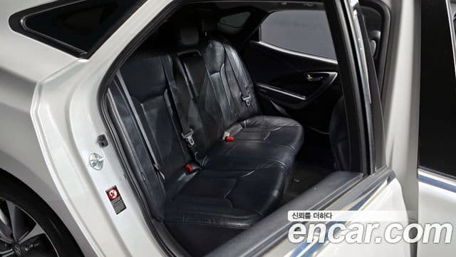 Hyundai Grandeur HG Premium, 2015 12