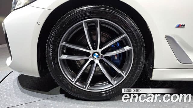 BMW 5시리즈 (G30) 520i M Sport, 2022 все фото