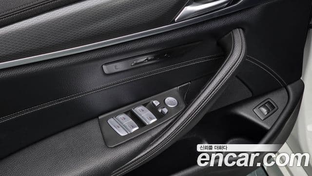BMW 5시리즈 (G30) 520i M Sport, 2022 17