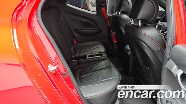 Hyundai Veloster (JS) Core, 2019 12