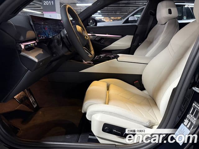 BMW 5시리즈 (G60) 520i M Sport, 2025 7