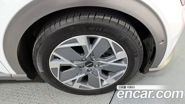 Genesis GV60 Standard, 2022 все фото