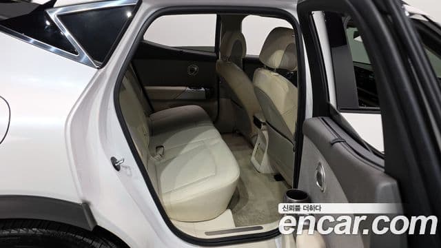 Genesis GV60 Standard, 2022 12