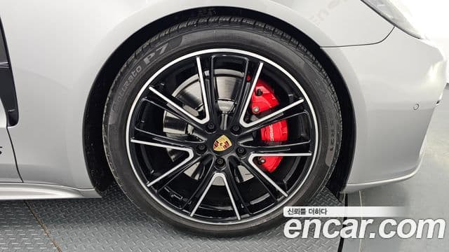 Porsche Panamera (971) 4.0 GTS, 2020 все фото