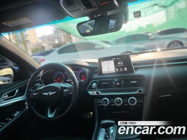 Genesis G70 Sport пакет, 2019 9