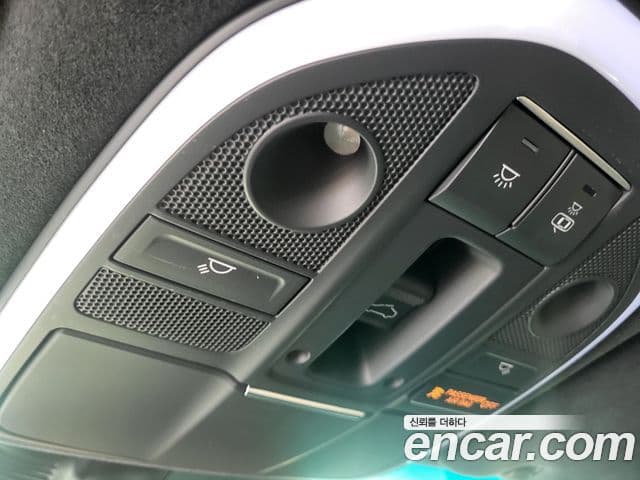 Genesis G70 Sport пакет, 2019 14