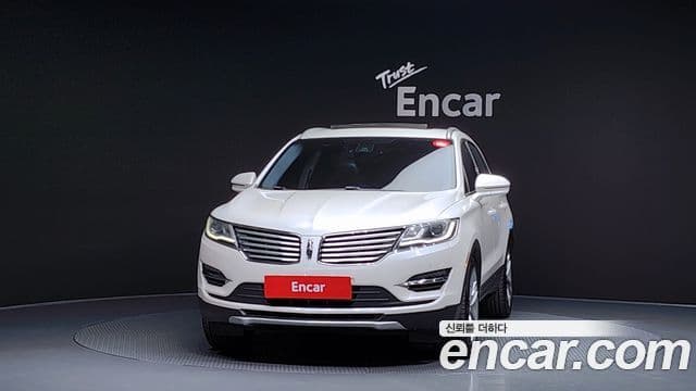 Lincoln MKC, 2018 3