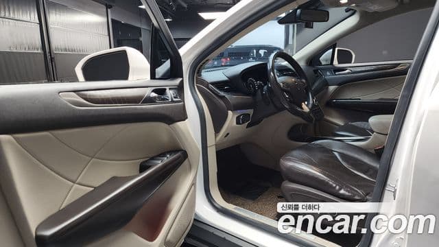 Lincoln MKC, 2018 10