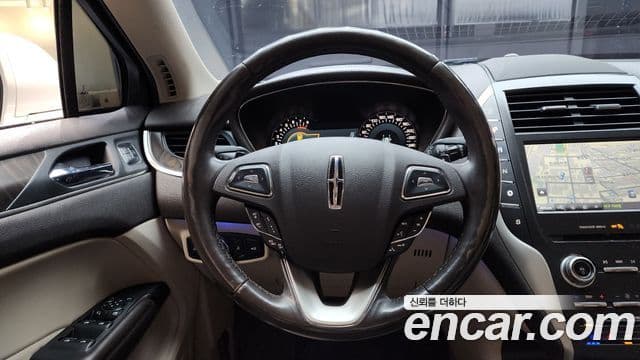 Lincoln MKC, 2018 13