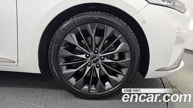 Kia K8 Signature Special, 2023 все фото