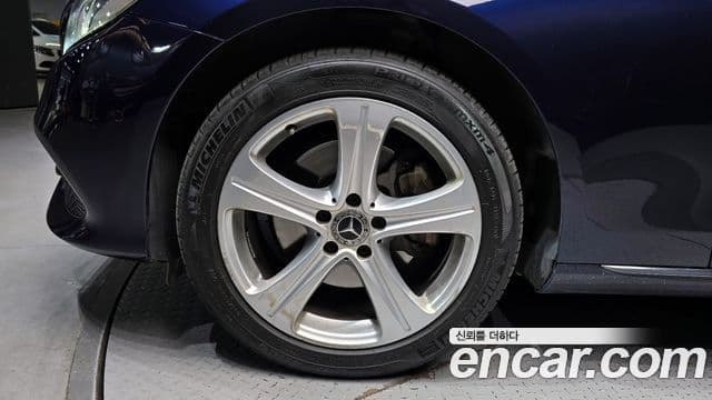 Mercedes-Benz E-класс W213 Avantgarde, 2018 все фото