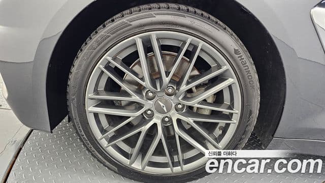 Genesis G70 Supreme, 2018 все фото