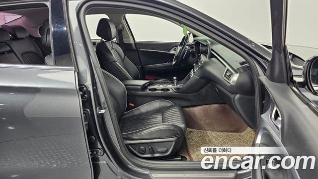 Genesis G70 Supreme, 2018 10