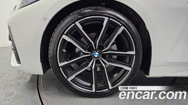 BMW 4시리즈 (G22) 420i M Sport кабриолет, 2024 все фото