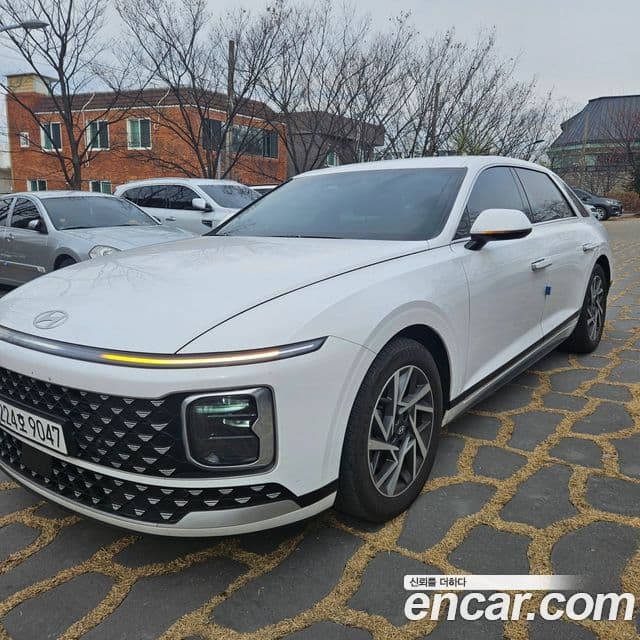 Hyundai Grandeur (GN7) Premium, 2025 1