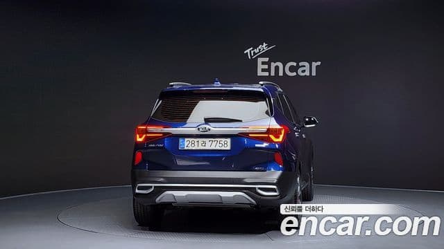 Kia Seltos Signature, 2022 4