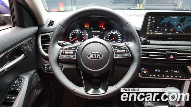 Kia Seltos Signature, 2022 13