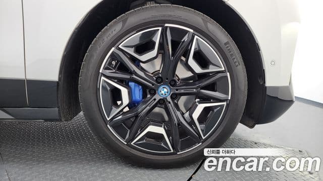 BMW iX xDrive50 Sport Plus, 2024 все фото