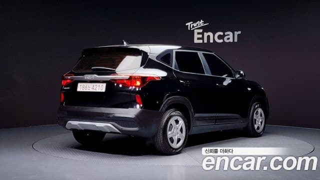 Kia Seltos Trendy, 2023 2