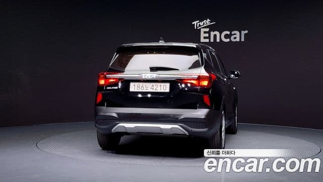 Kia Seltos Trendy, 2023 4