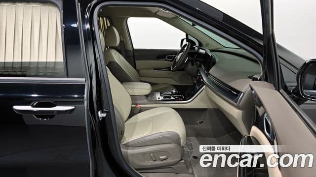 Kia Carnival 4세대 Signature, 2021 11