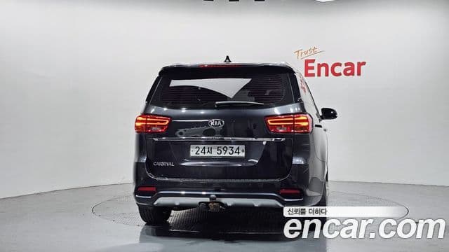 Kia The / новый New Carnival Special, 2019 4