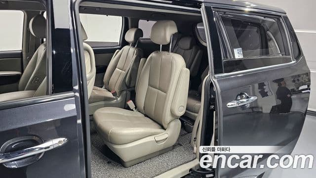 Kia The / новый New Carnival Special, 2019 11