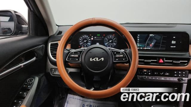 Kia The / новый New Seltos Signature, 2023 13