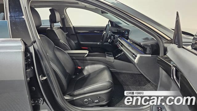 Hyundai Grandeur (GN7) Calligraphy, 2023 10