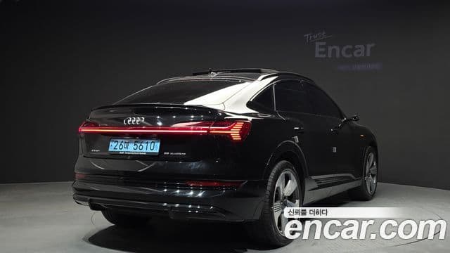 Audi e-Tron 55 Quattro Sportback, 2022 2