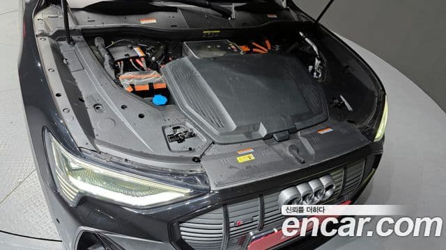 Audi e-Tron 55 Quattro Sportback, 2022 6