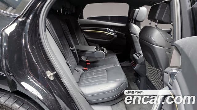 Audi e-Tron 55 Quattro Sportback, 2022 12