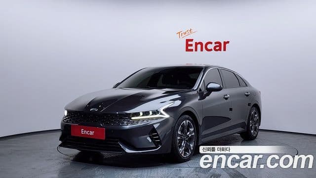Kia K5 гибрид 3세대 Signature, 2021 1