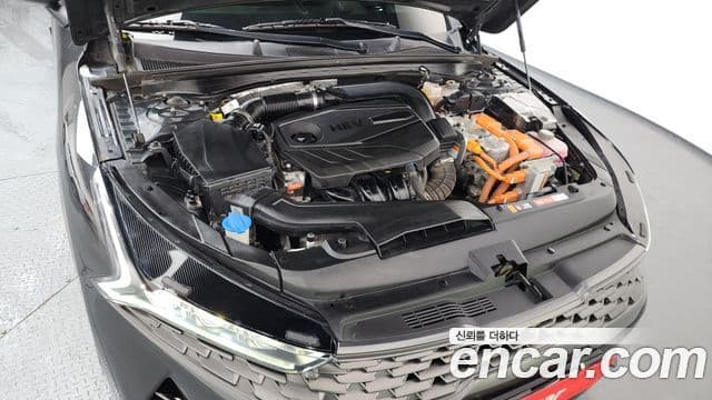 Kia K5 гибрид 3세대 Signature, 2021 6