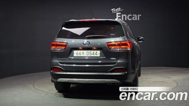 Kia All New Sorento Prestige, 2015 4