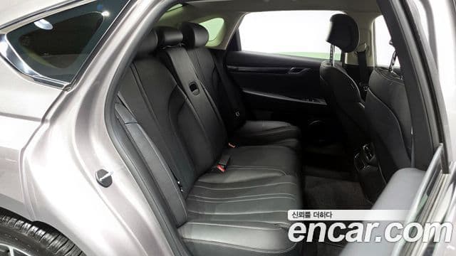 Genesis G80 (RG3) бензин 2.5 турбо 2WD, 2024 12