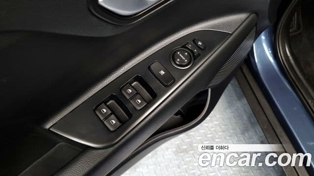 Kia Stonic Prestige, 2019 18