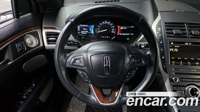 Lincoln New MKZ 2세대, 2017 16